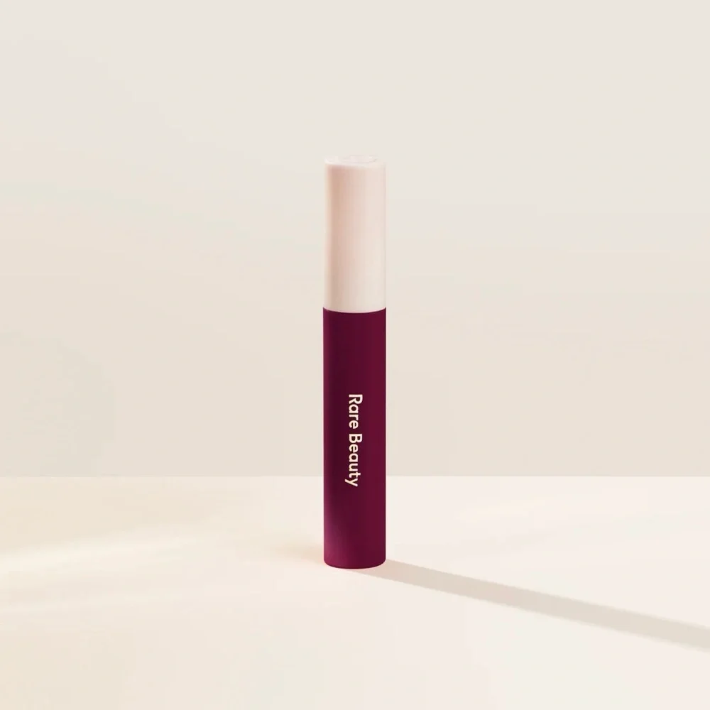 NWOT Rare Beauty Matte Lip Soufflé • Strengthen
